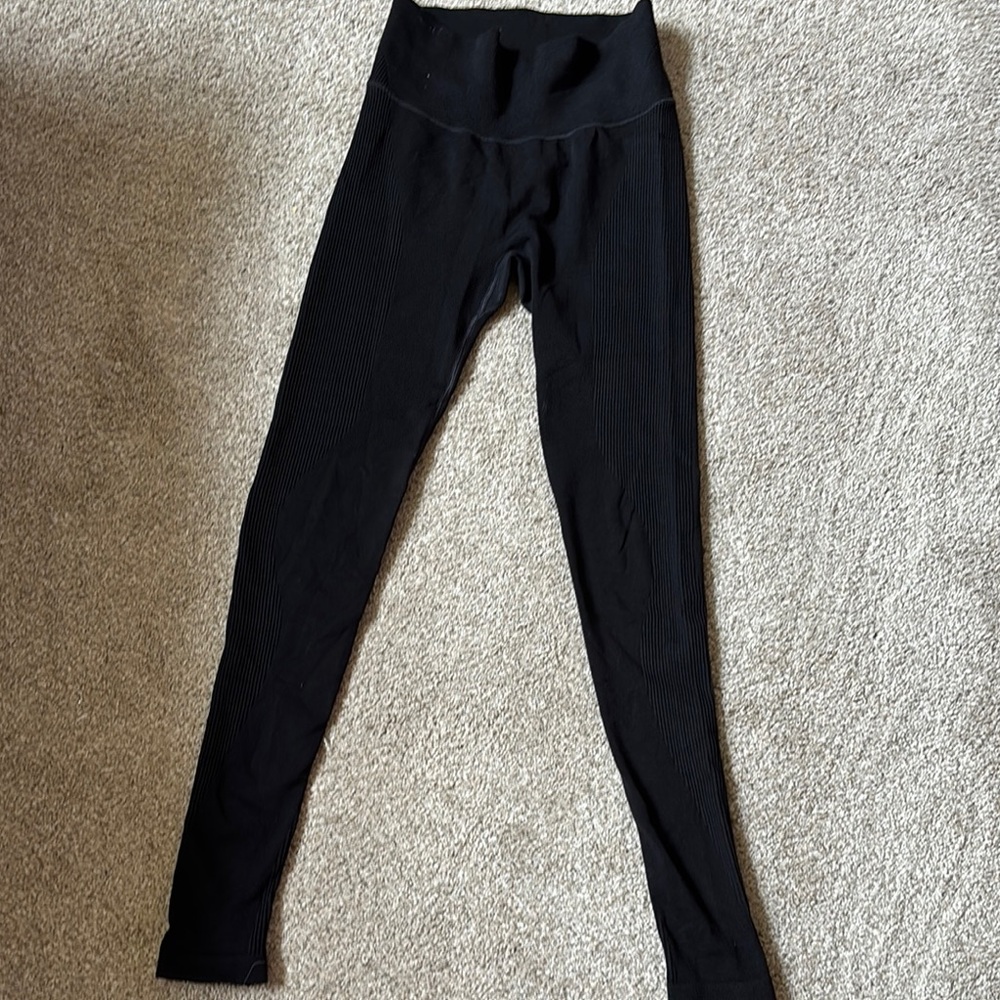 LULULEMON Black Women Leggings Sz 6